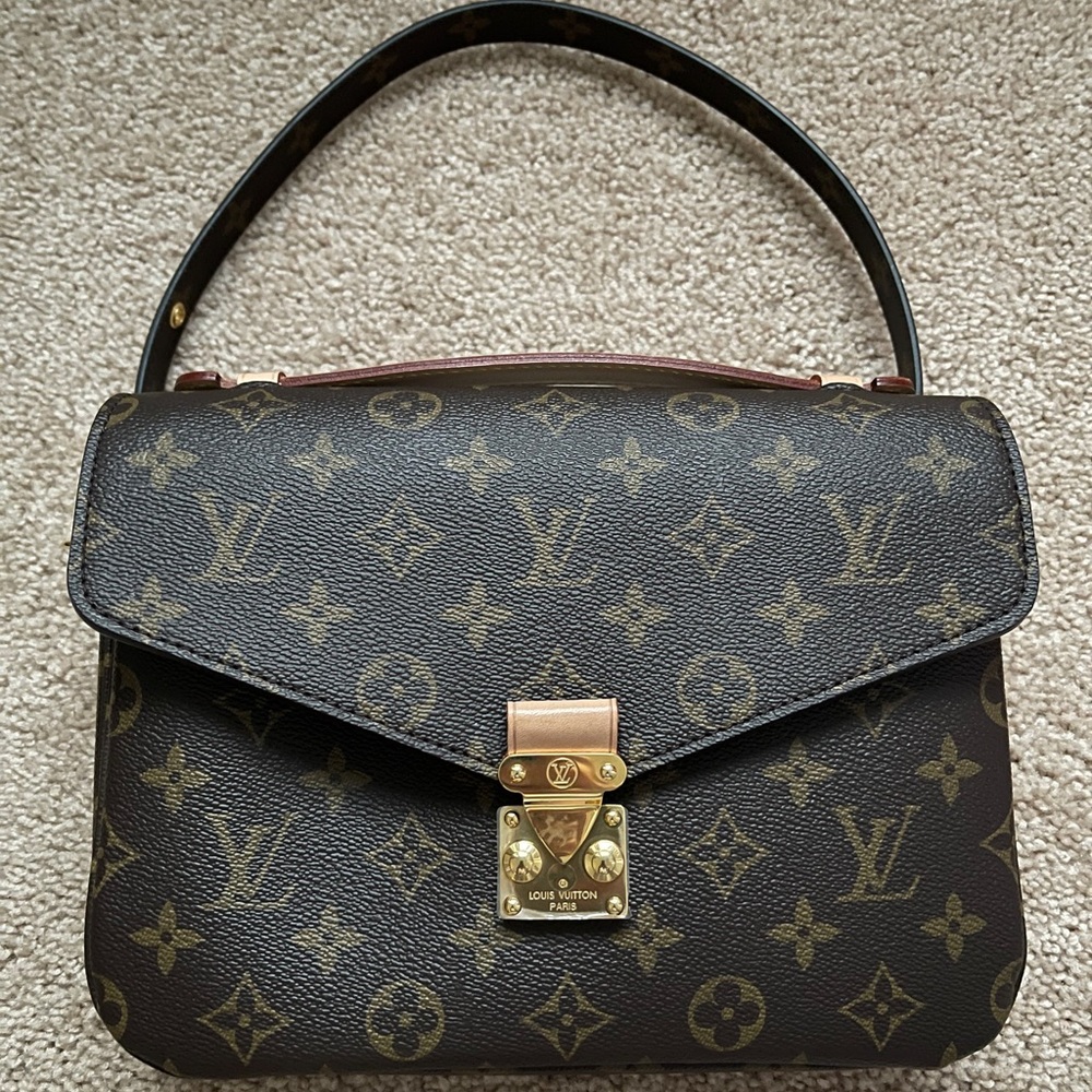 Louis Vuitton Métis Pochette